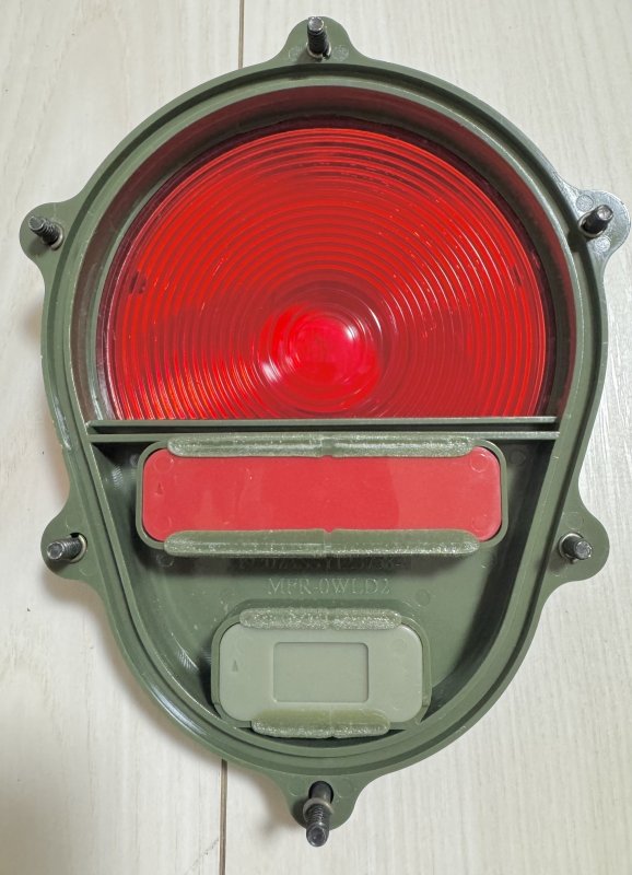 画像4: 米軍実物 ハマー ハンビー M998 M151A2 M800 M35A2 コンポジェット テール ライト レンズ (4)