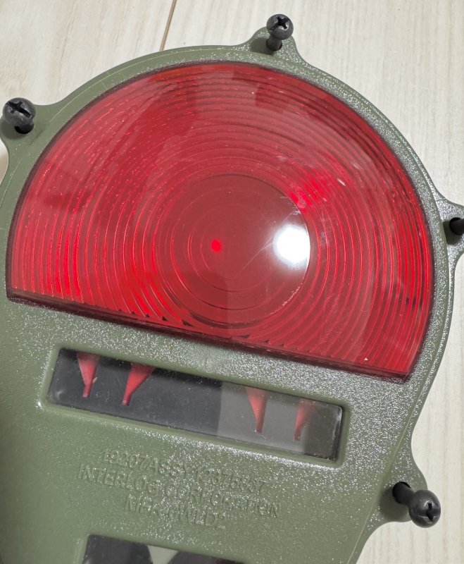 画像3: 米軍実物 ハマー ハンビー M998 M151A2 M800 M35A2 コンポジェット テール ライト レンズ (3)