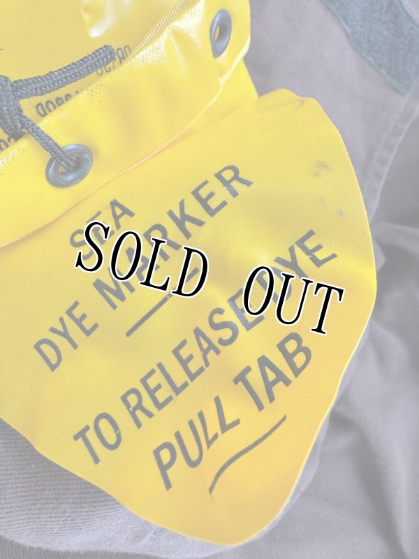 画像17: 米軍実物 LIFE RESERVER VEST　ブラウン　M (17)