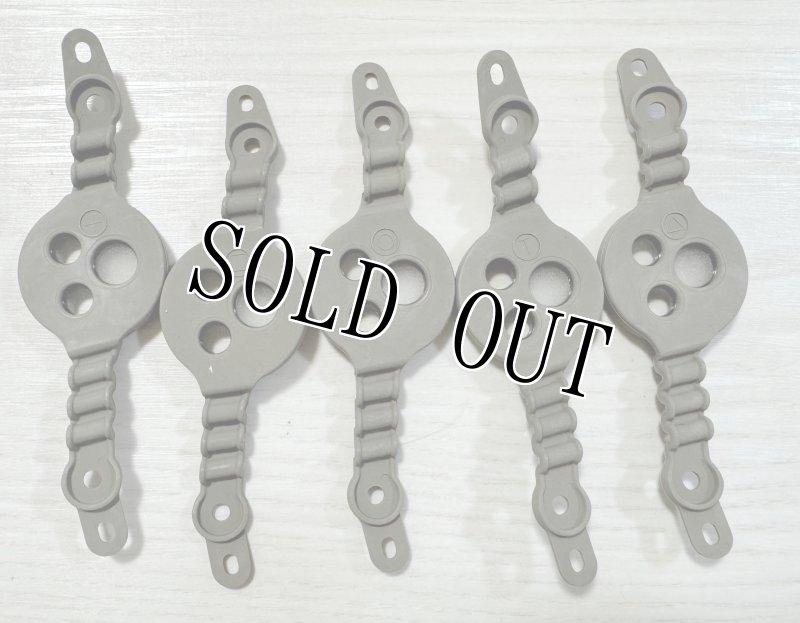 画像1: 米軍実物 AN-PEQ16　Pattern Generators レンズキャップ (1)