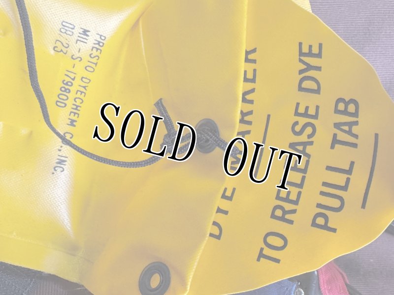 画像14: 米軍実物 LIFE RESERVER VEST　ブラウン　M (14)