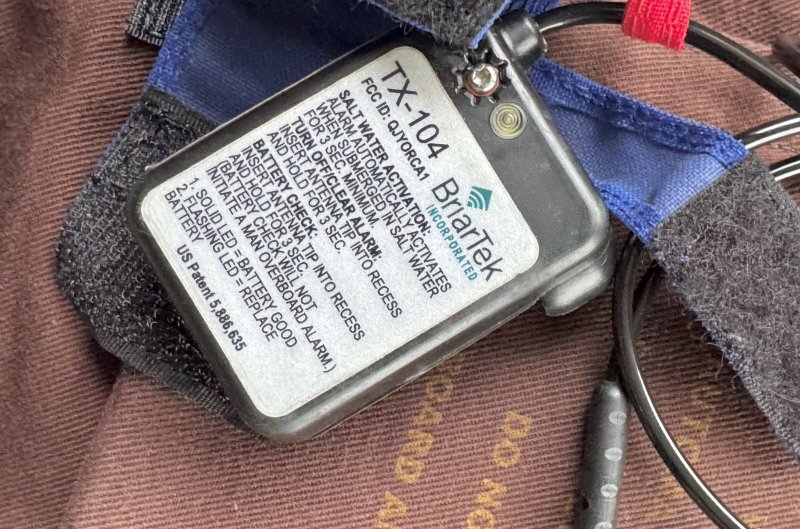 画像6: 米軍実物 LIFE RESERVER VEST　ブラウン　M (6)