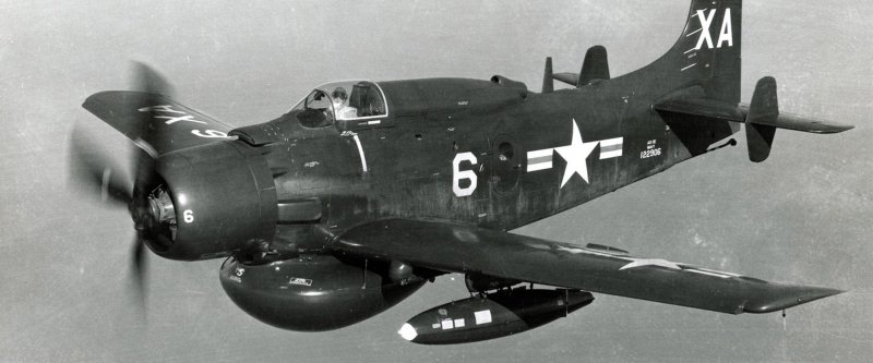 画像1: 米軍実物 US Navy AD-4 Skyraider ターン・アンド・バンク・インジケーター（旋回計 / Turn and Bank Indicator） (1)