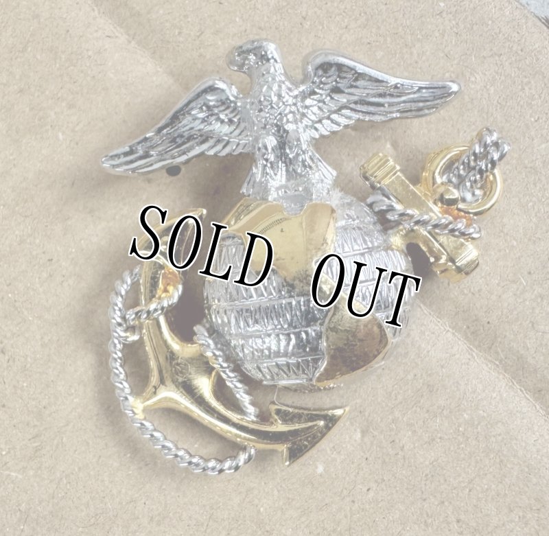 画像1: 米軍実物 U.S.MARINE ドレスキャップ 将校 帽章 (1)