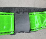 画像2: 米軍放出品　リフレクションべルト　反射ベルト　グリーン (2)