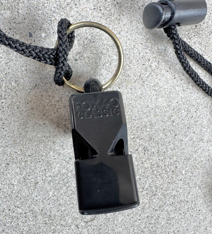 画像3: 米軍放出品 Fox 40 クラシック ホイッスル BK (3)