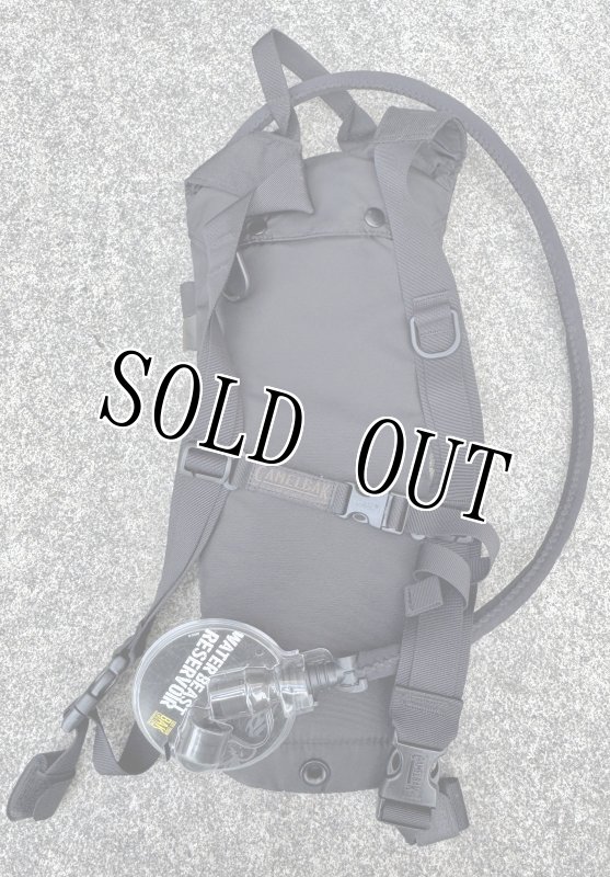 画像2: 米軍放出品 CAMELBAK   ハイドレーションバッグ (2)
