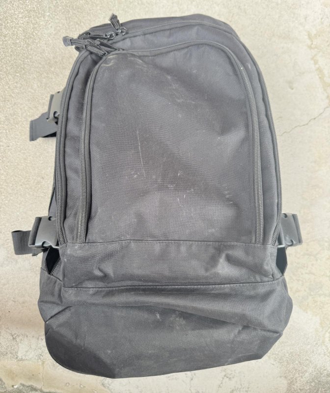 画像1: 米海軍放出品 MERCURY LUGGAGE 3 DAY  STRETCH BACKPACK (1)