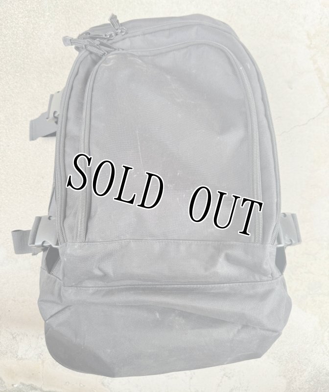 画像1: 米海軍放出品 MERCURY LUGGAGE 3 DAY  STRETCH BACKPACK (1)