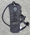 画像1: 米軍放出品 CAMELBAK   ハイドレーションバッグ (1)