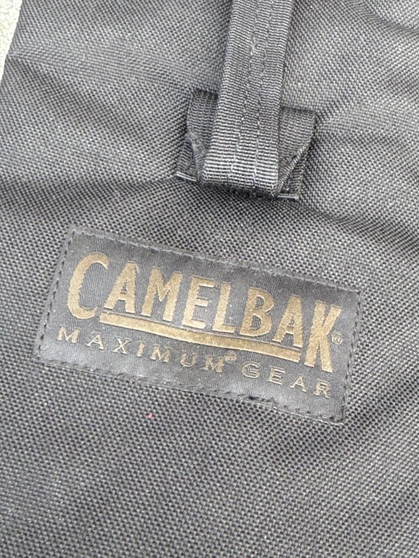 画像5: 米軍放出品 CAMELBAK   ハイドレーションバッグ (5)