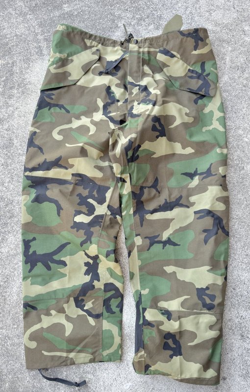 画像1: 米軍実物 ウッドランド ゴアテックスパンツ L-R (1)
