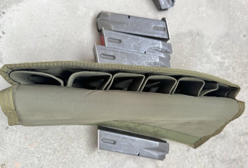 画像11: 米軍実物 9mm ベレッタ 6本 マガジン EAGLE ポーチセット  (11)