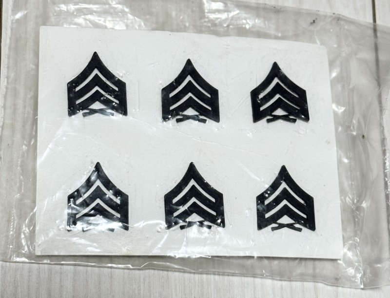 画像1: 米軍実物 サージャント Sergeant (Sgt) 襟章　3ペア (1)