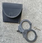 画像1: 米軍実物 Peerless Handcuff Company ハンドカフ Model 700 GALLS社 ポーチセット (1)