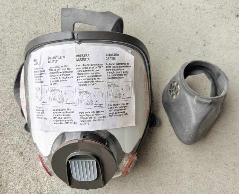画像1: 米軍放出品 3M Reusable Full Face Mask Respirator Small 6700 (1)