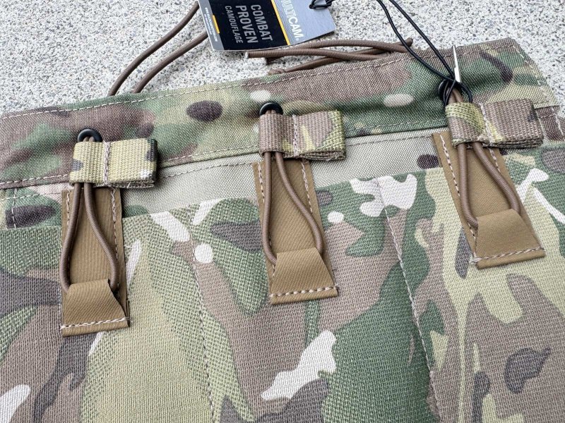 画像2: 米軍実物 CRYE PRECISION  Detachable Flap  M4 Flat デタッチャブル フラップ  M4  3連 (2)