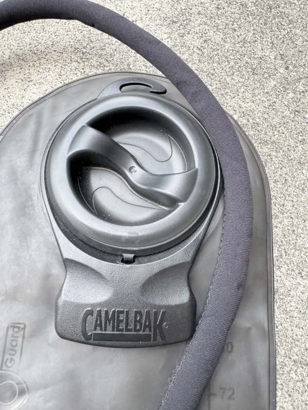 画像9: 米軍放出品 CAMELBAK キャメルバック   MAXIMUM GEAR THERMOBAK 3L ハイドレーションバッグ サーモバック  (9)