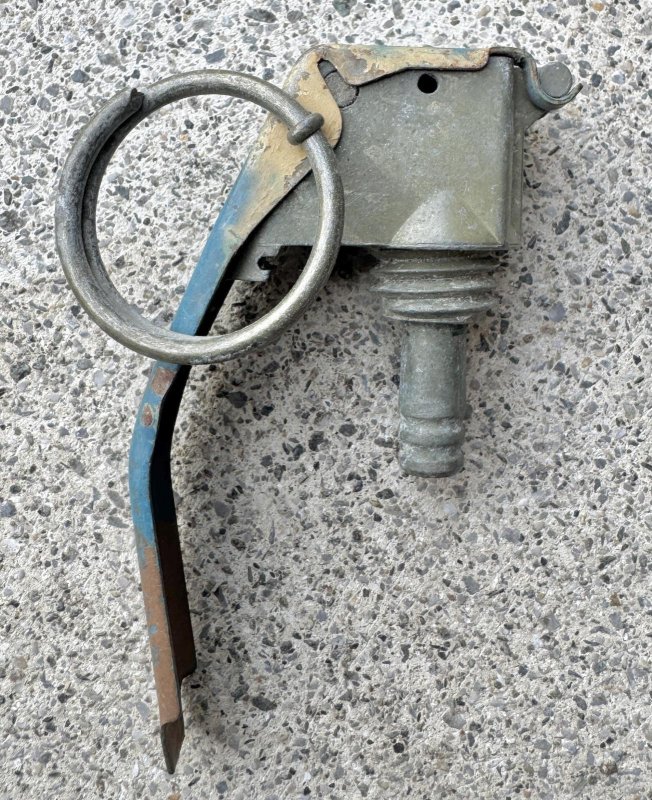 画像1: 米軍実物 Grenade Fuze M228/M69 ハンドグレネード　ヒューズパーツ　 (1)