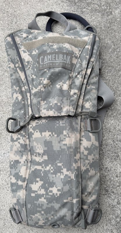 画像2: 米軍放出品 CAMELBAK キャメルバック   MAXIMUM GEAR THERMOBAK 3L ハイドレーションバッグ サーモバック  (2)