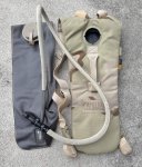 画像1: 米軍放出品　キャメルバック　デザート3C　70OZ(2リットル) (1)
