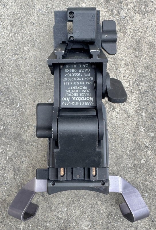画像1: 米軍実物  NVG HELMET MOUNT TITANIUM RHNO II    NOROTOS マウントセット (1)