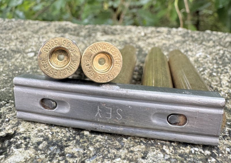 画像5: 米軍実物 7.62mm 空薬莢5連 薬莢 クリップ セット 使用済み 安全品 (5)