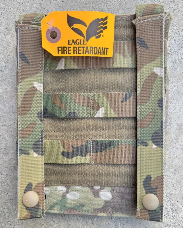 画像4: 米軍実物 EAGLE ユーティリティフラットポーチ スモール FR Molle Multicam Aircrew マルチカム  (4)
