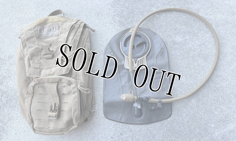 画像1: 米軍放出品 CAMELBAK キャメルバック   ハイドレーションバッグ AMBUSH（アンブッシュ）  (1)