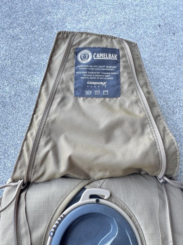 画像5: 米軍放出品 CAMELBAK キャメルバック   ハイドレーションバッグ AMBUSH（アンブッシュ）  (5)