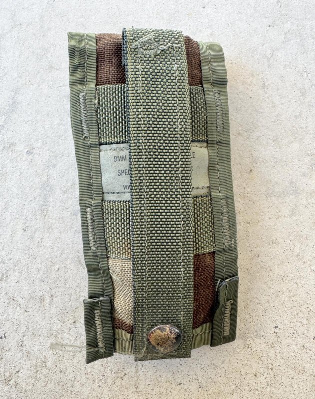 画像10: 米軍実物 9mm ベレッタ  マガジン ポーチセット (10)