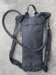 画像2: 米軍放出品 CAMELBAK   ハイドレーションバッグ 70 OZ(2リットル) (2)