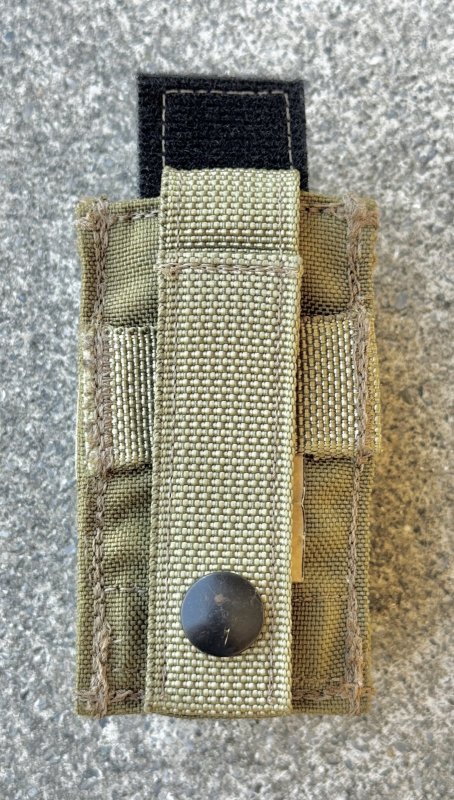 画像3: 米陸軍実物  EAGLE製 SINGLE PISTOL    9MM マガジンポーチ SFLCS カーキ (3)