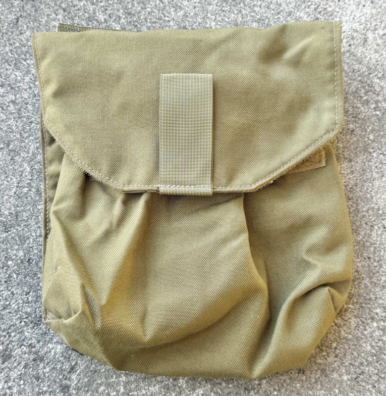 画像1: 米陸軍実物 EAGLE製 SFLCS MOLLE  ガスマスク ポーチ カーキ (1)