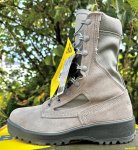 画像2: 米軍実物　Billeville ABU 600 ST ブーツ  7.5 R (2)