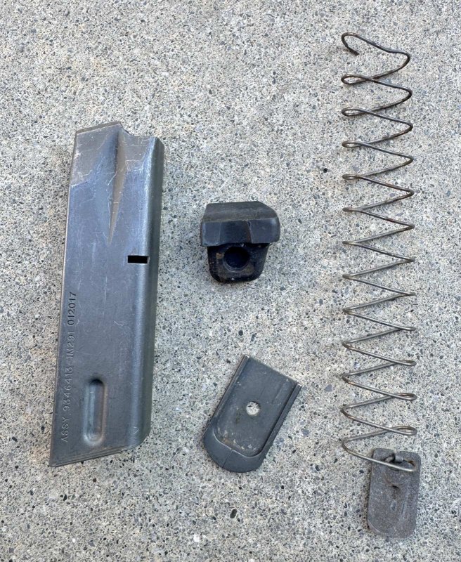 画像2: 米軍実物 9mm ベレッタ  マガジン ポーチセット (2)
