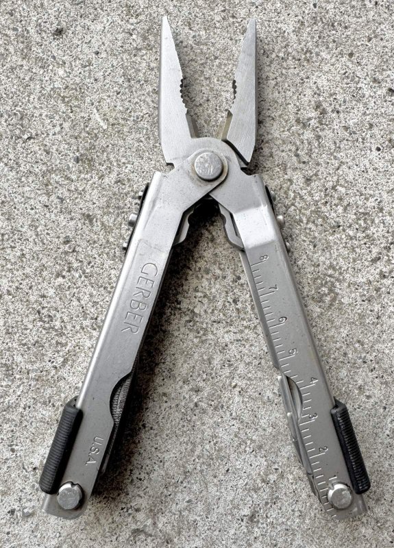 画像2: 米軍放出品 ガーバー GERBER MP600   マルチツール  (2)