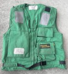画像1: 米軍実物 LIFE RESERVER VEST グリーン　MEDIUM (1)