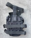 画像7: 米軍実物 BLACKHAWK ガスマスク LEG ポーチ (7)