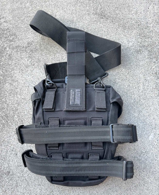 画像7: 米軍実物 BLACKHAWK ガスマスク LEG ポーチ (7)