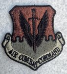 画像1: 米軍実物 AIR FORCE AIR COMBAT COMMAND - OCP ベルクロ付パッチ (1)