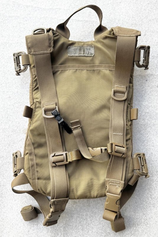 画像9: 海兵隊実物 FILBE  CAMELBAK キャメルバック   ハイドレーション キャリア (9)