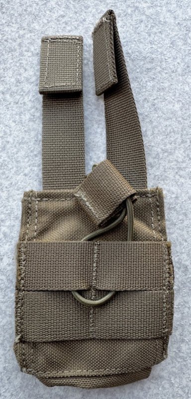 画像2: 米海兵隊放出品 実物 T3 Gear シングル M4/M16 マガジン ポーチ (2)