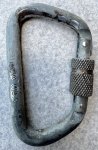 画像2: 米軍放出品　オメガパシフィック OMEGA PACIFIC　ロック付きカラビナ (2)