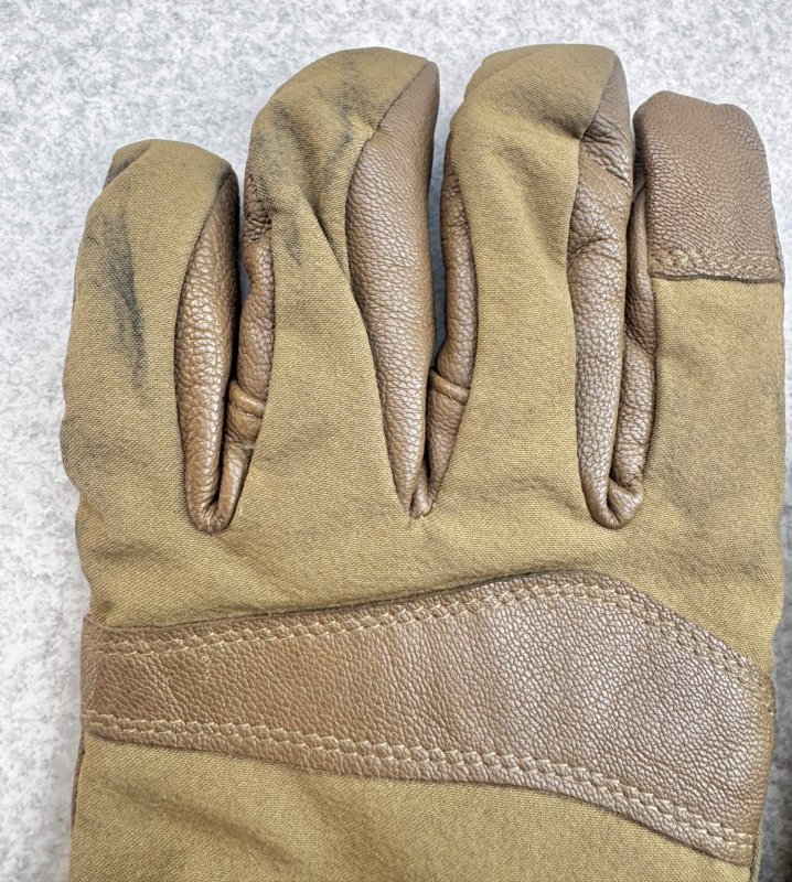 画像11: 米軍実物　ORアウトドアリサーチ   GLOVE,INTERMEDIATE COLD WEATHER MEDIUM (11)