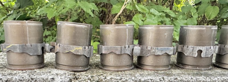 画像6: 米軍実物 40mm グレネード弾 11発セット リンク付 使用済 安全品 (6)