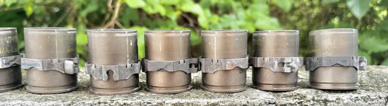 画像5: 米軍実物 40mm グレネード弾 11発セット リンク付 使用済 安全品 (5)