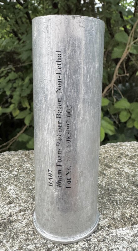 画像1: 米軍実物 40mm グレネードランチャー ラバーボール弾 空砲 使用済 安全品　 (1)