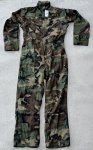 画像1: 米軍実物 迷彩　ウッドランド　メカニックカバーオール　M (1)