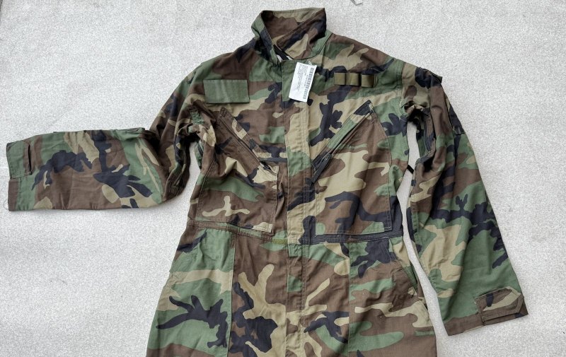 画像3: 米軍実物 迷彩　ウッドランド　メカニックカバーオール　M (3)